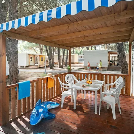 Albatross Mobile Homes On Bi Village 3* Fažana